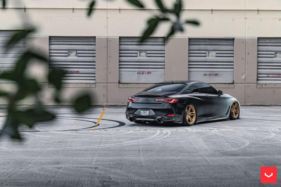  Infiniti Q60 on Vossen Wheels (HF-1) 2019 года  (фото 15 из 22)
